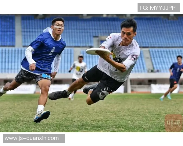 成都飞盘队整体压制战术解析与比赛表现分析